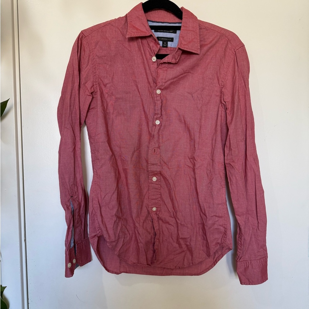 Banana Republic Men's Casual Red Button-Down Shirt